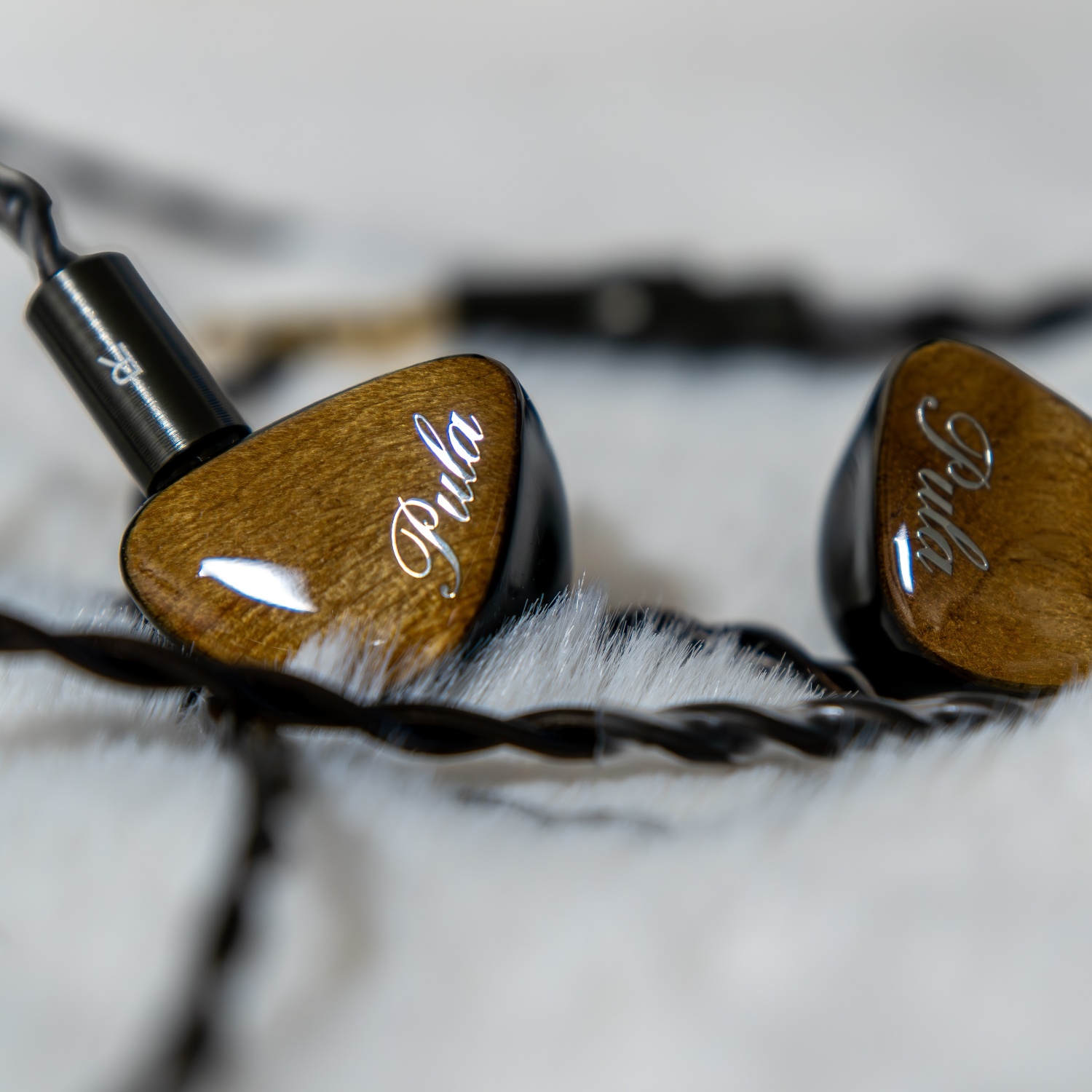 PULA Unicrom Plated Beryllium  - огляд і ціна Planar Magnetic Iem Earphones